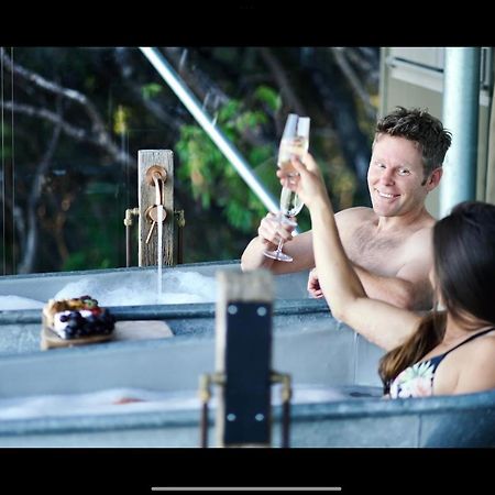 Drift Off Grid Luxury Eco Glamping Hotel Tarakohe Ngoại thất bức ảnh