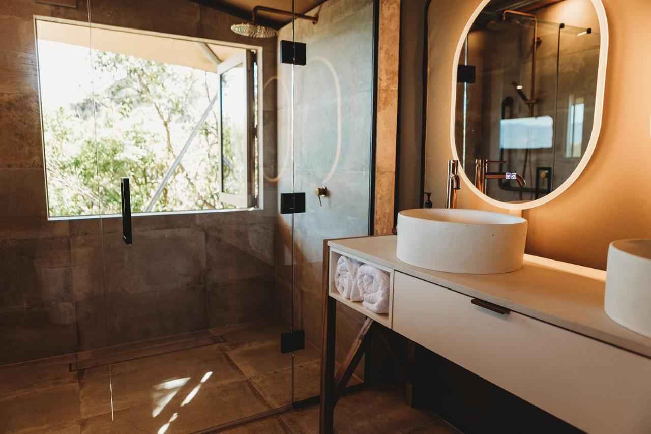 Drift Off Grid Luxury Eco Glamping Hotel Tarakohe Ngoại thất bức ảnh