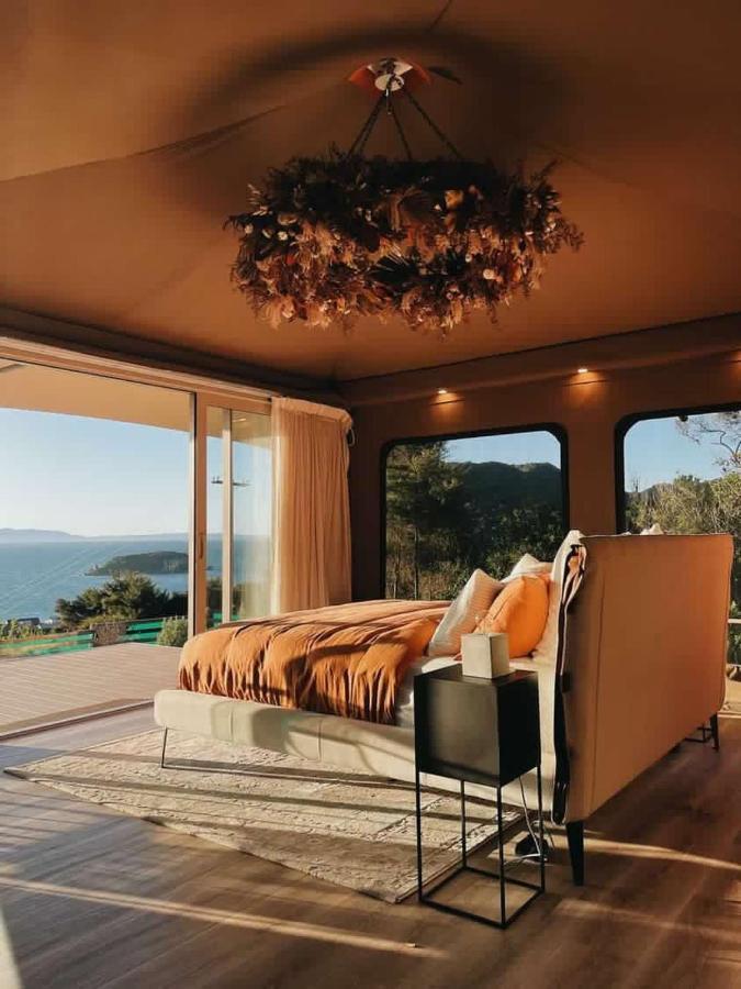 Drift Off Grid Luxury Eco Glamping Hotel Tarakohe Ngoại thất bức ảnh